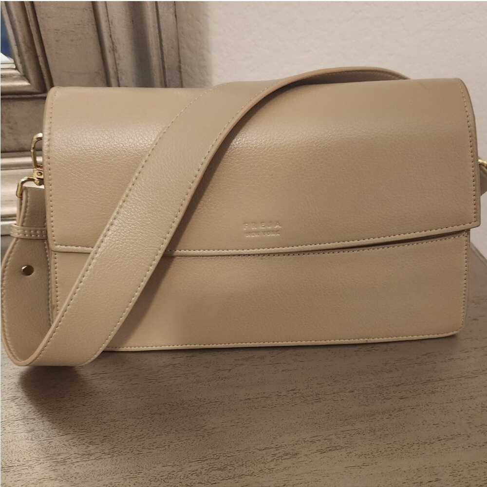 Freja NYC Classic Shoulder Bag Latte - Picture 3 of 9